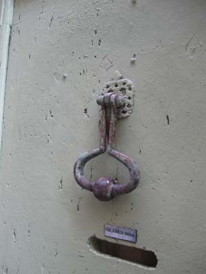 Pezenas Knockers5.jpg